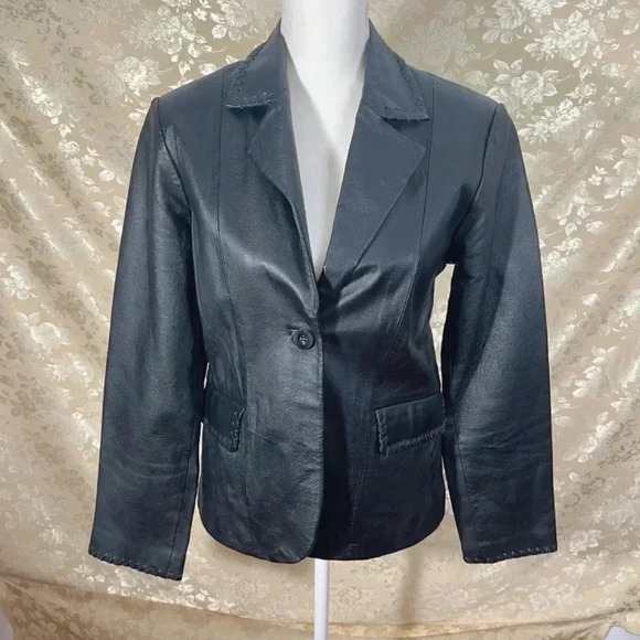 Vintage Newport News Black Leather Jacket Stitched Detailing Size 8 - Picture 1 of 8